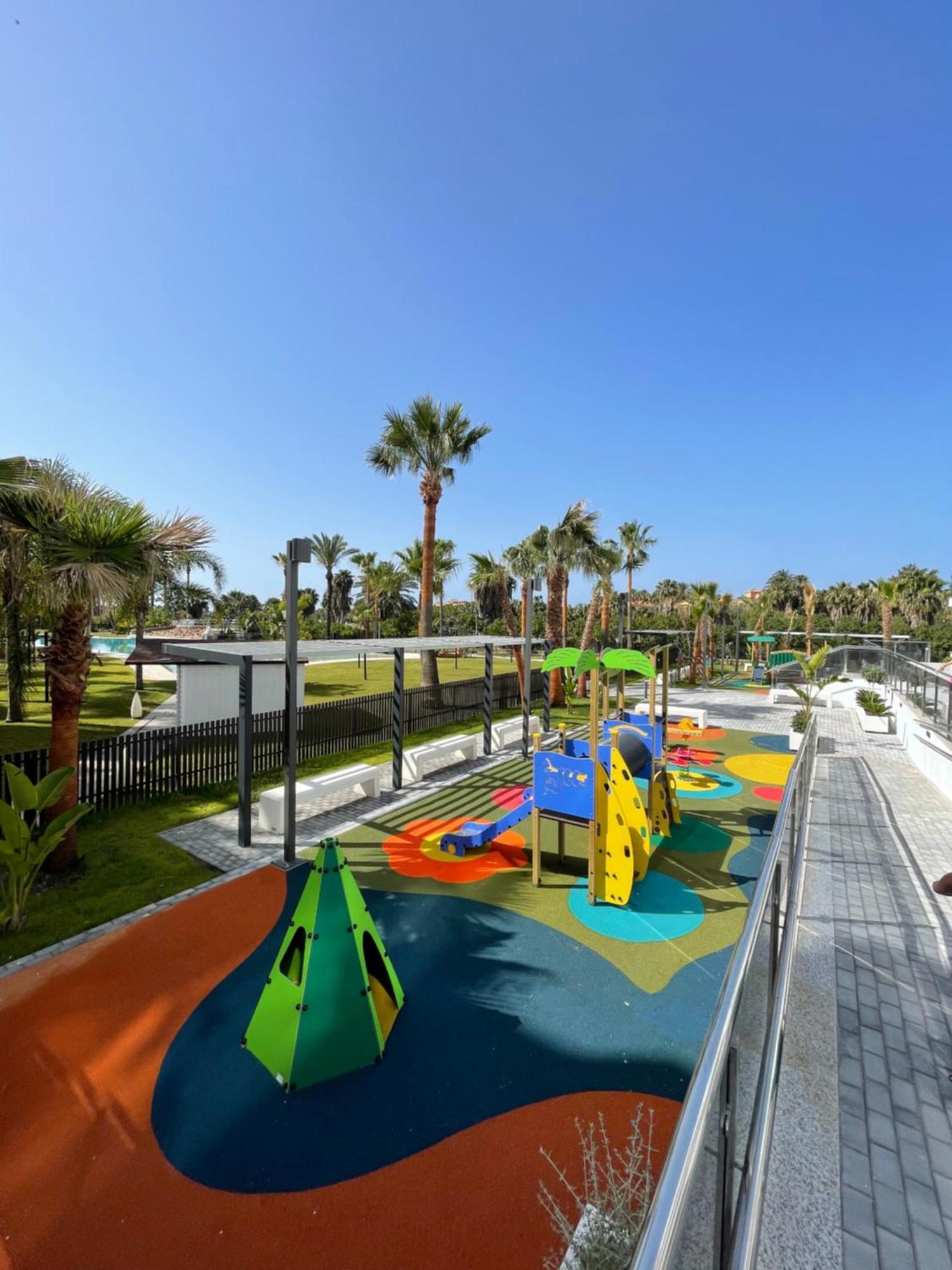 Exclusivo Playa Granada Golf *